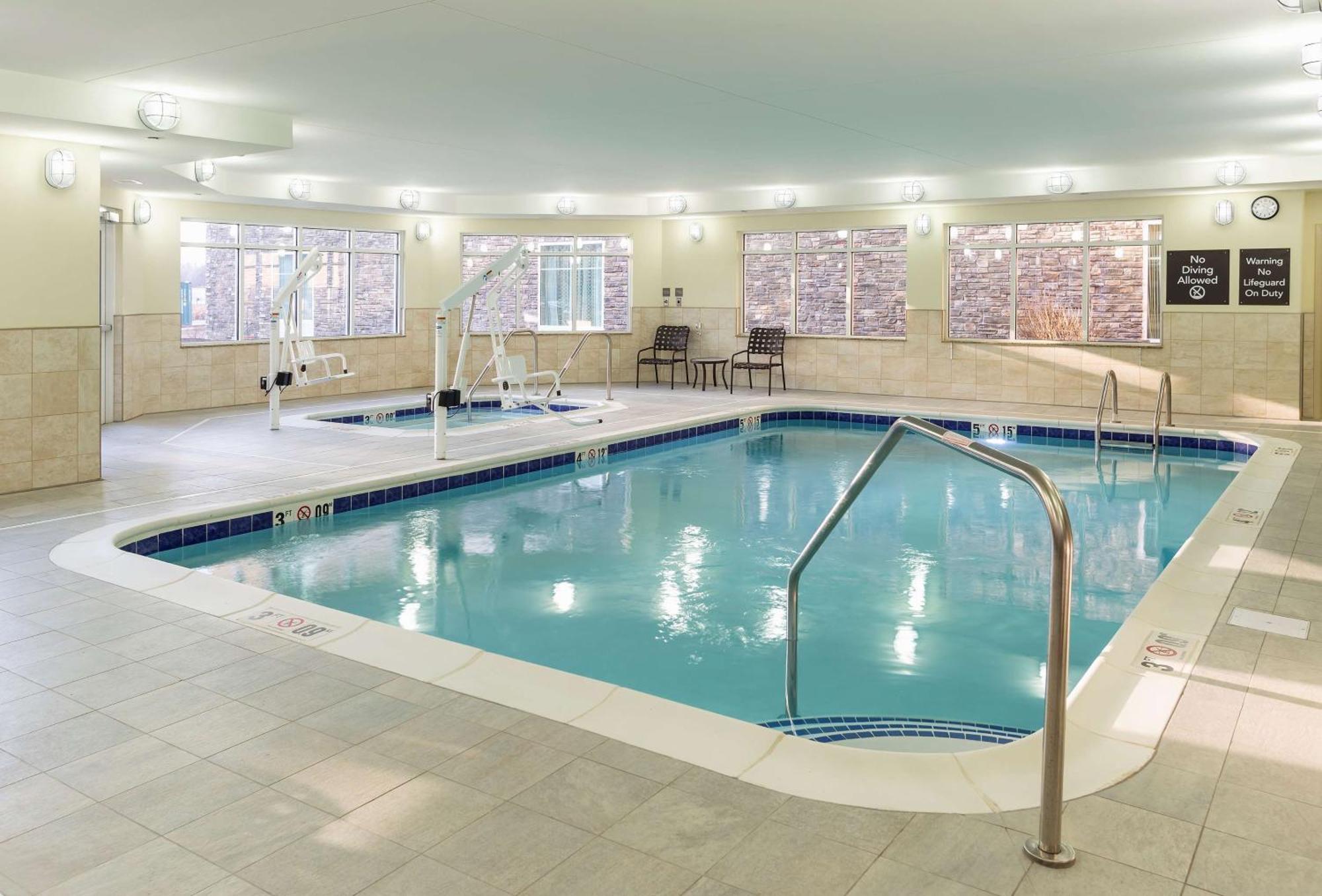Hotel Homewood By Hilton Akron/fairlawn